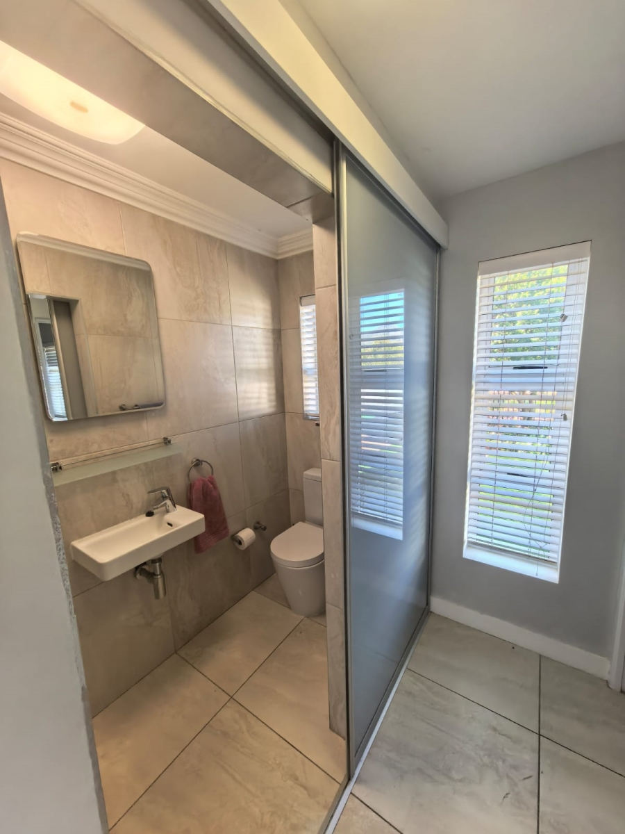 4 Bedroom Property for Sale in Somerset Country Estate Western Cape